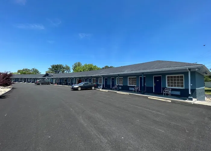 Washington & Lee Motel